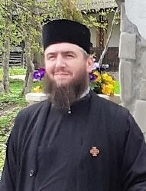 Preot Coslujitor  Dumitru-Florin Lazăr