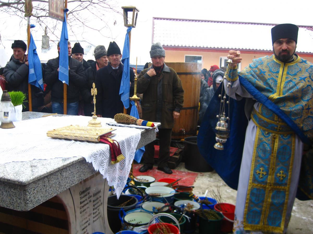 Slujba la  Botezul Domului 2016