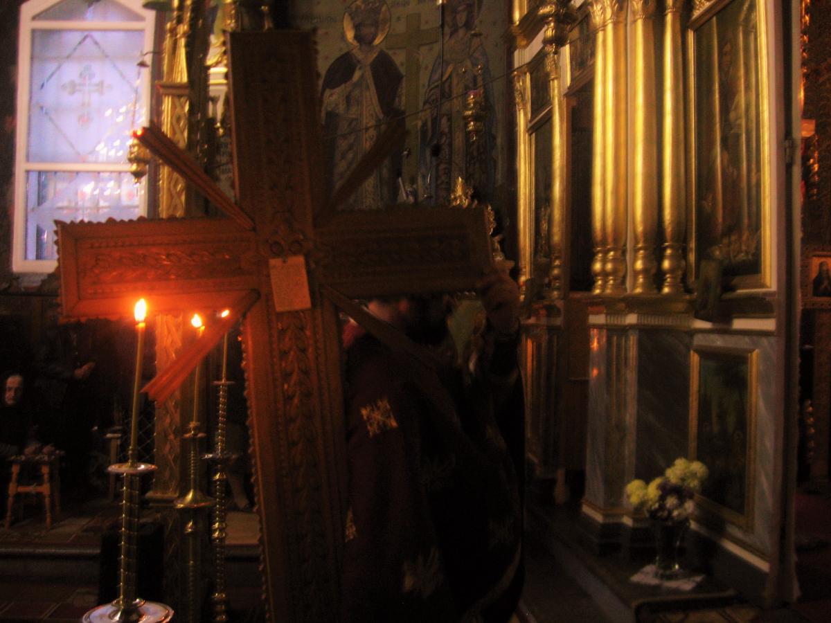 Joia Mare,scoaterea Sf.Cruci