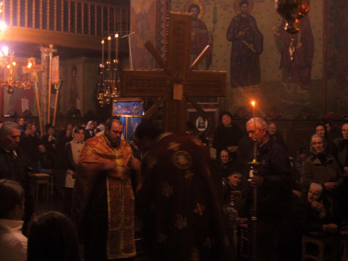 Joia Mare,scoaterea Sf.Cruci